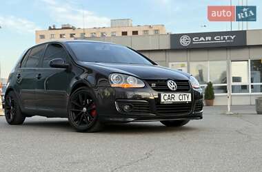 Хэтчбек Volkswagen Golf 2007 в Киеве