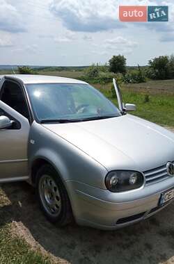 Універсал Volkswagen Golf 1998 в Хотині