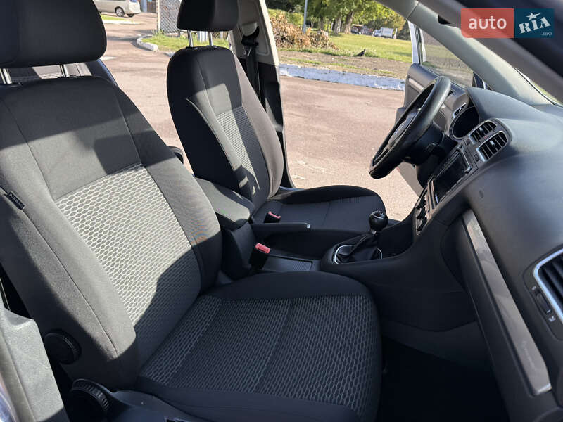 Универсал Volkswagen Golf 2011 в Ровно фото 15 Универсал Volkswagen Golf 2011 в Ровно