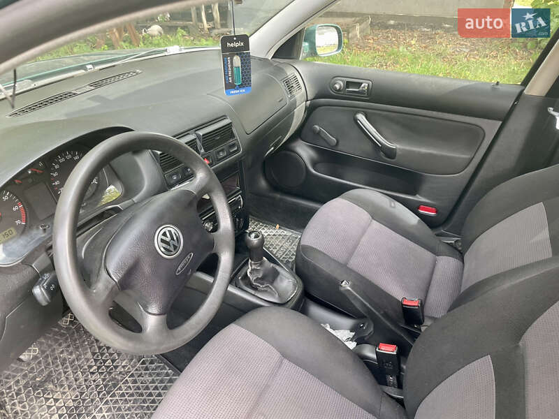 Хетчбек Volkswagen Golf 2000 в Хмельницькому