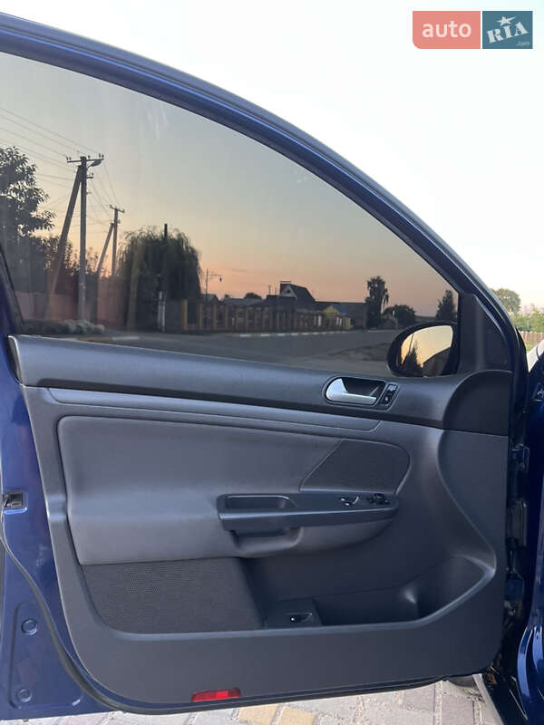 Хетчбек Volkswagen Golf 2007 в Вінниці