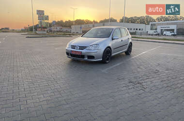 Хетчбек Volkswagen Golf 2005 в Луцьку