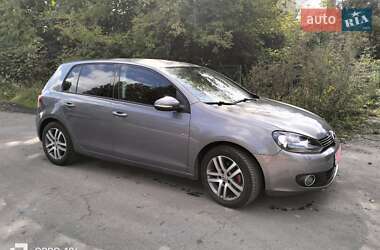 Хэтчбек Volkswagen Golf 2009 в Клевани