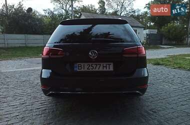 Універсал Volkswagen Golf 2018 в Гадячі
