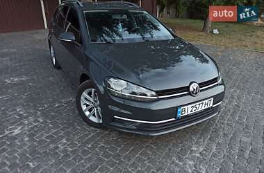 Універсал Volkswagen Golf 2018 в Гадячі