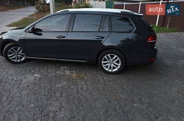 Універсал Volkswagen Golf 2018 в Гадячі