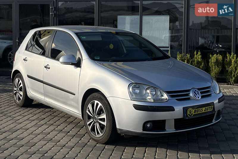 Volkswagen Golf 2004