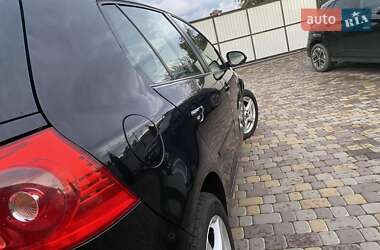 Хэтчбек Volkswagen Golf 2006 в  фото 15 Хэтчбек Volkswagen Golf 2006 в