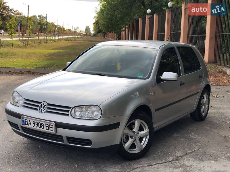 Volkswagen Golf 2001