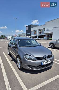 Хэтчбек Volkswagen Golf 2010 в Южном