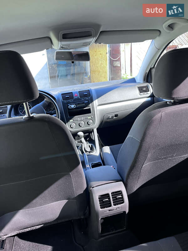 Хэтчбек Volkswagen Golf 2007 в Дрогобыче