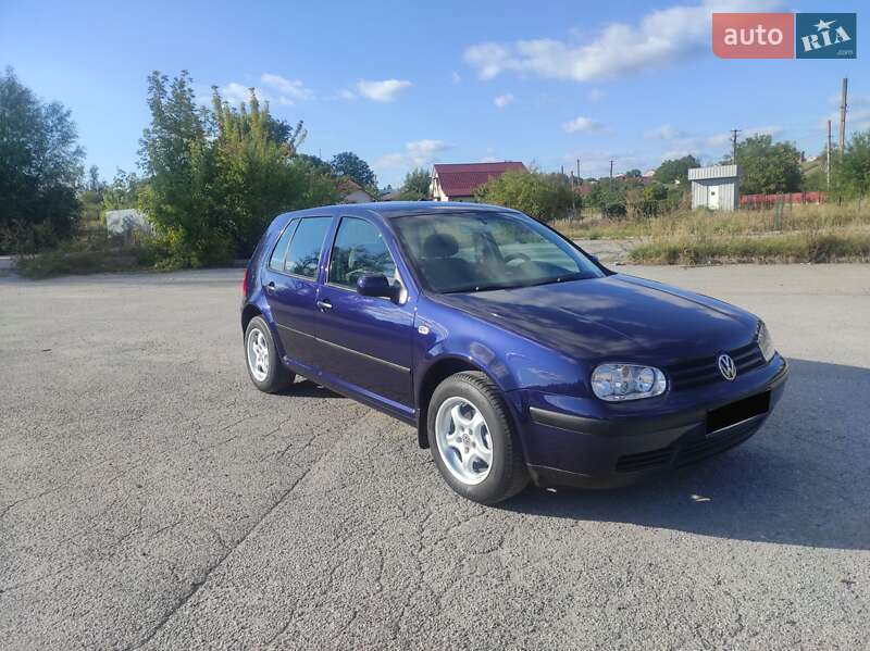 Хэтчбек Volkswagen Golf 2000 в Тернополе
