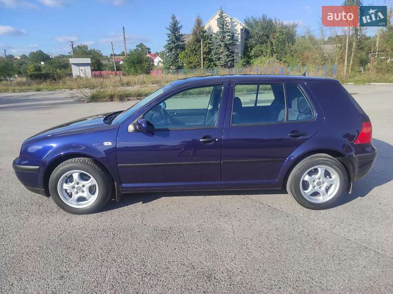 Хэтчбек Volkswagen Golf 2000 в Тернополе