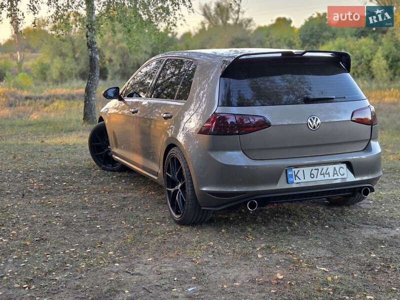Хетчбек Volkswagen Golf 2013 в Пирятині