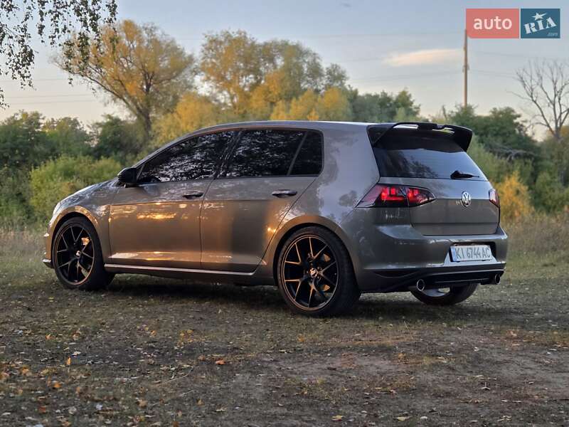 Хетчбек Volkswagen Golf 2013 в Пирятині