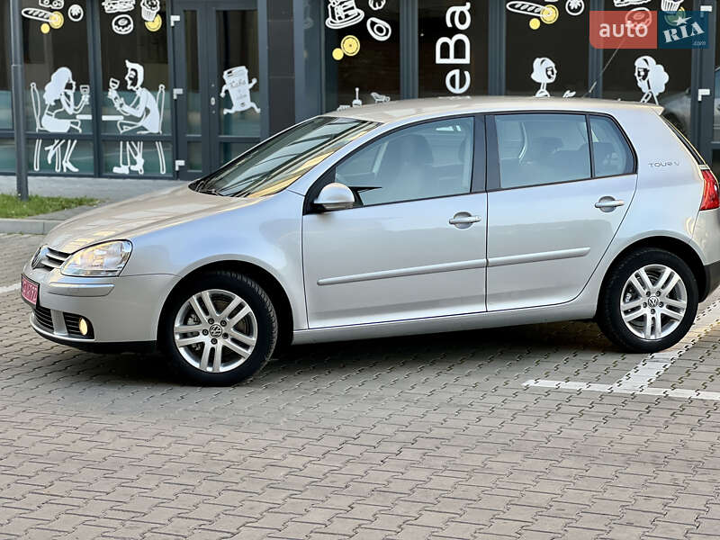 Хэтчбек Volkswagen Golf 2007 в Ивано-Франковске