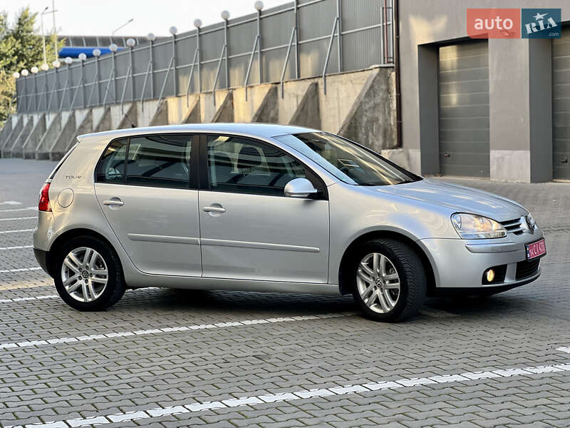 Хэтчбек Volkswagen Golf 2007 в Ивано-Франковске