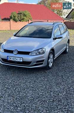 Универсал Volkswagen Golf 2015 в Сарнах