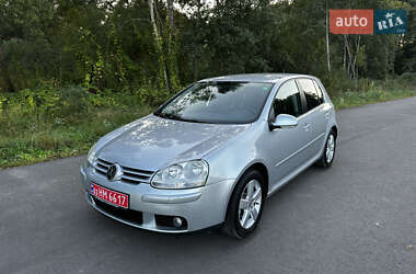 Хетчбек Volkswagen Golf 2008 в Луцьку