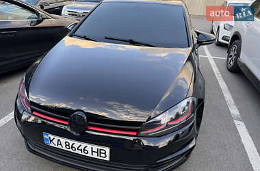 Хэтчбек Volkswagen Golf 2015 в Днепре