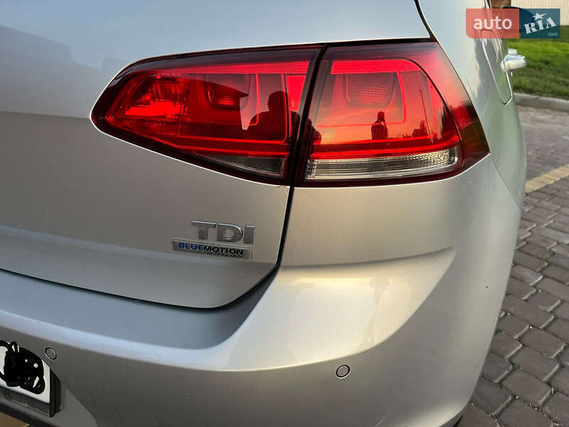 Хетчбек Volkswagen Golf 2014 в Теофіполі