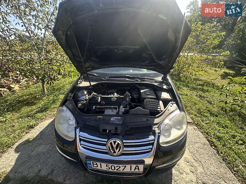 Универсал Volkswagen Golf 2007 в Оржице