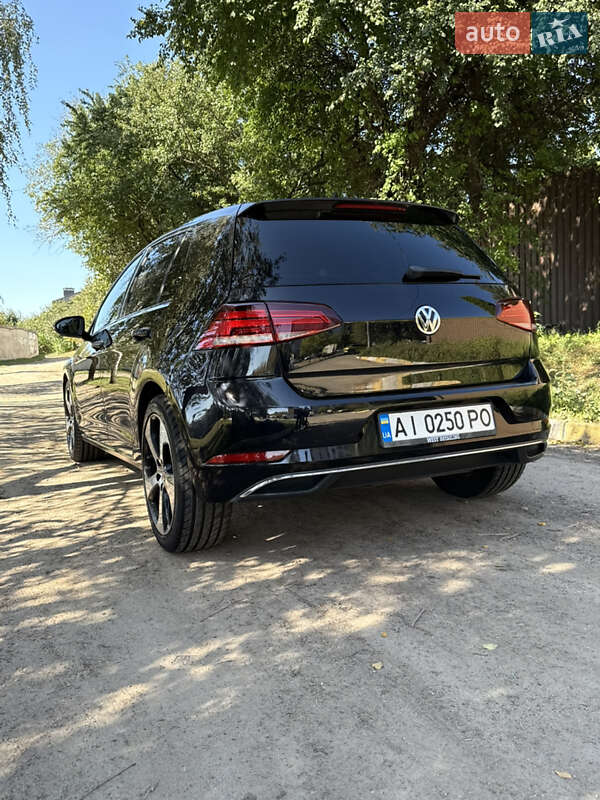 Хэтчбек Volkswagen Golf 2017 в Киеве фото 5 Хэтчбек Volkswagen Golf 2017 в Киеве