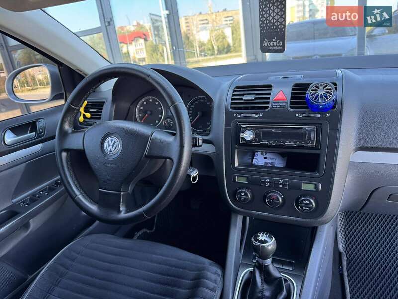 Універсал Volkswagen Golf 2008 в Тернополі