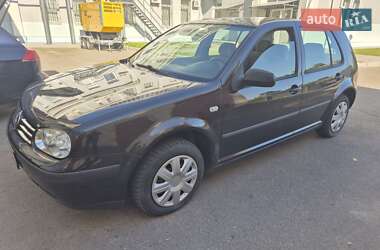Хэтчбек Volkswagen Golf 2000 в Сумах