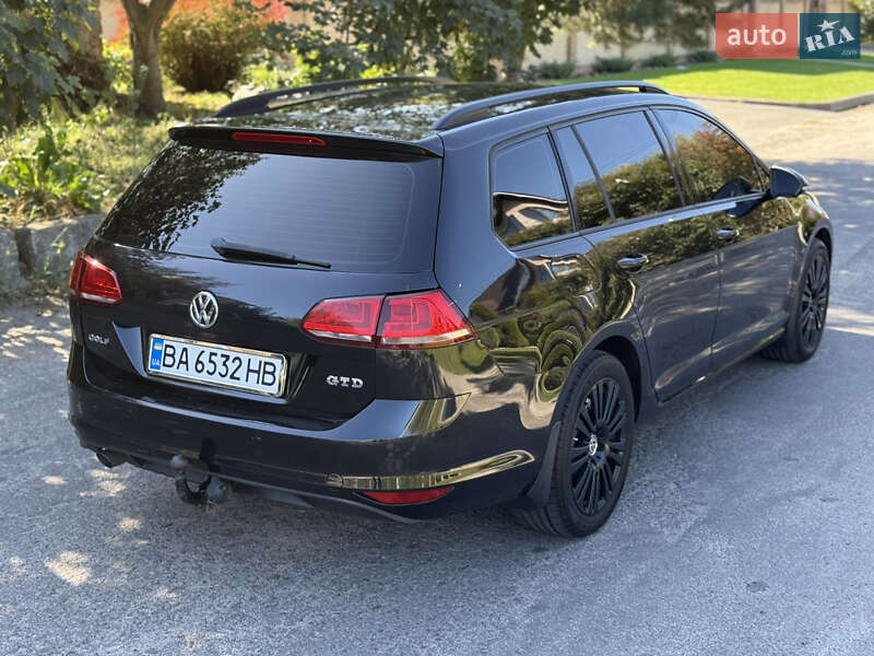 Универсал Volkswagen Golf 2014 в Киеве