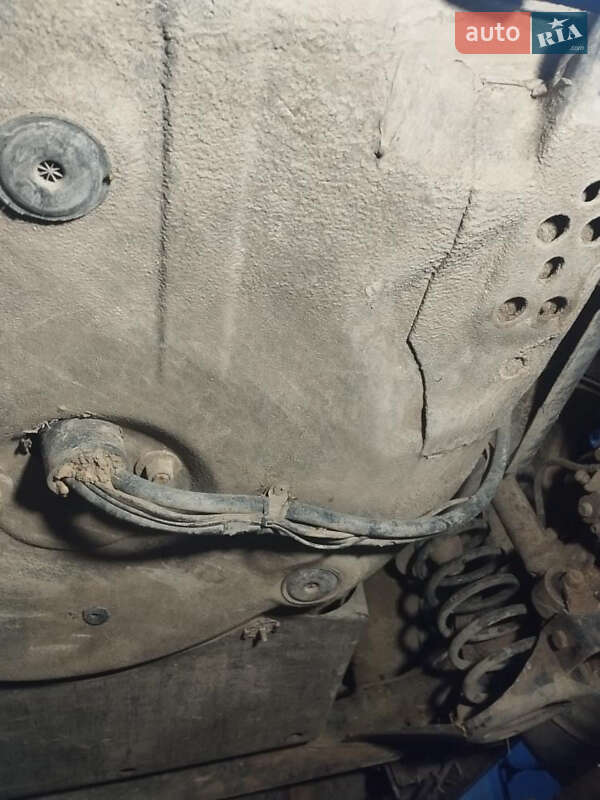 Хетчбек Volkswagen Golf 2000 в Тернополі