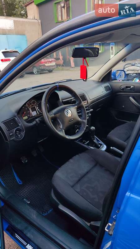 Хетчбек Volkswagen Golf 1999 в Києві