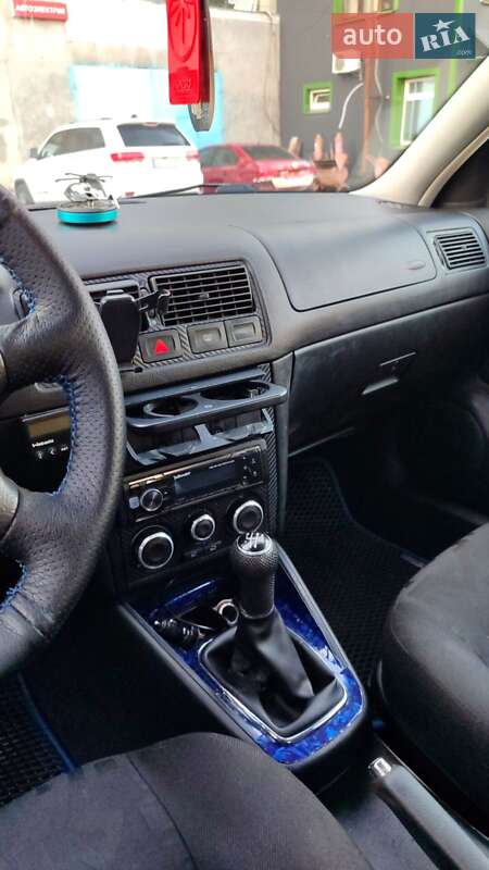 Хетчбек Volkswagen Golf 1999 в Києві