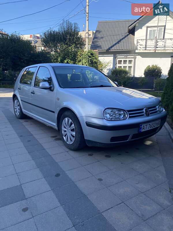 Volkswagen Golf 2000