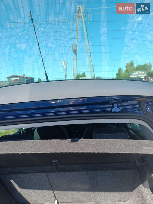 Хетчбек Volkswagen Golf 2009 в Сумах