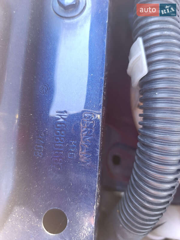 Хетчбек Volkswagen Golf 2009 в Сумах