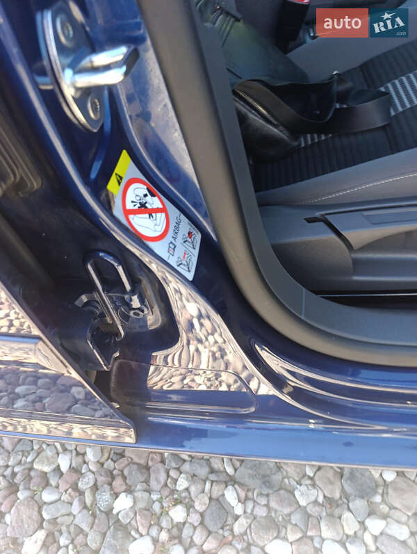 Хетчбек Volkswagen Golf 2009 в Сумах