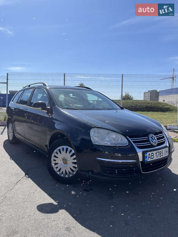 Універсал Volkswagen Golf 2007 в Вінниці