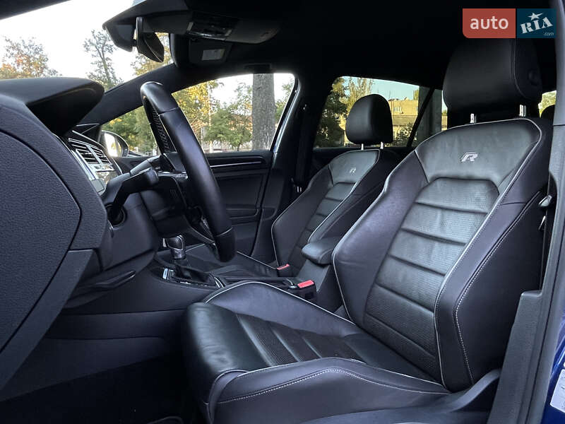 Хэтчбек Volkswagen Golf 2019 в Николаеве