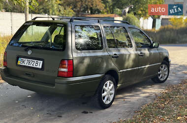 Універсал Volkswagen Golf 1998 в Шостці