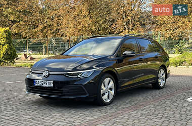 Універсал Volkswagen Golf 2020 в Луцьку