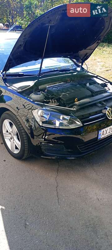 Універсал Volkswagen Golf 2014 в Харкові