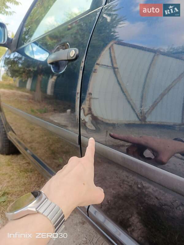 Універсал Volkswagen Golf 2005 в Обухові