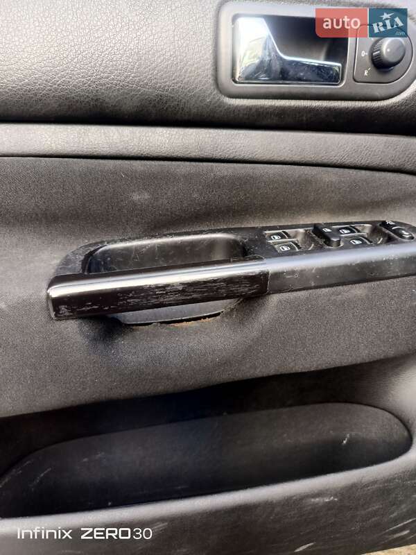 Універсал Volkswagen Golf 2005 в Обухові