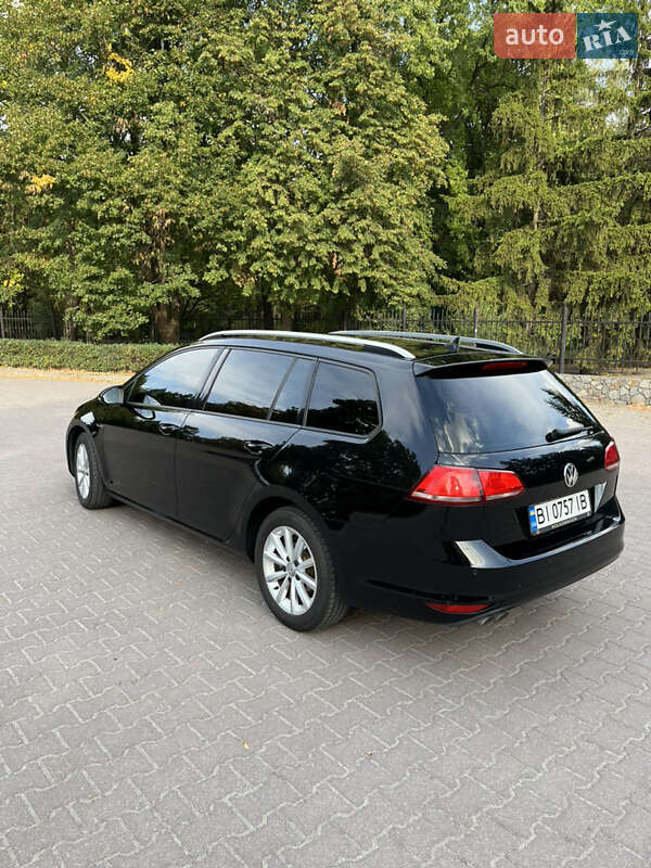 Универсал Volkswagen Golf 2016 в Полтаве