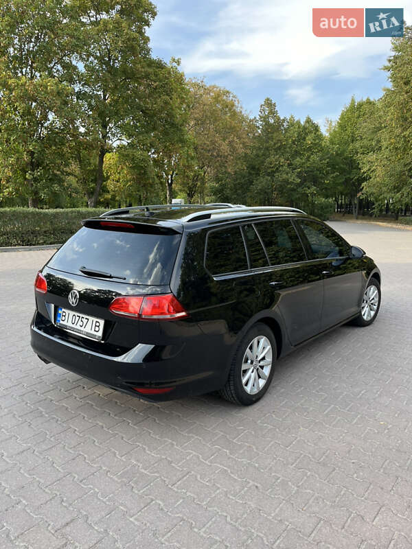 Универсал Volkswagen Golf 2016 в Полтаве