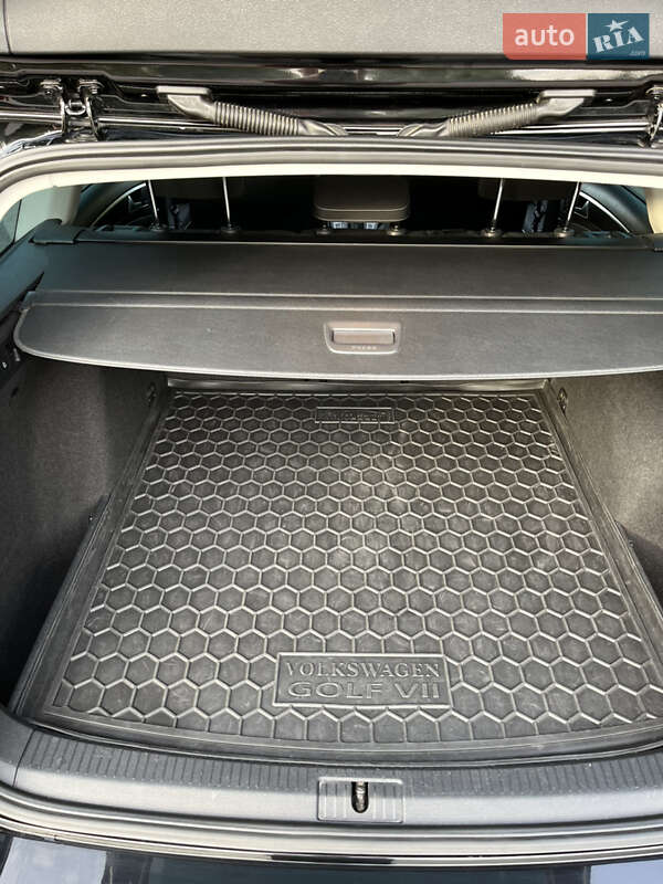 Универсал Volkswagen Golf 2016 в Полтаве