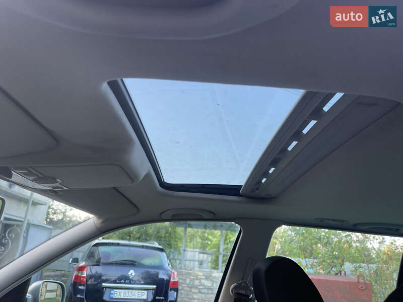 Хетчбек Volkswagen Golf 2002 в Кам'янець-Подільському