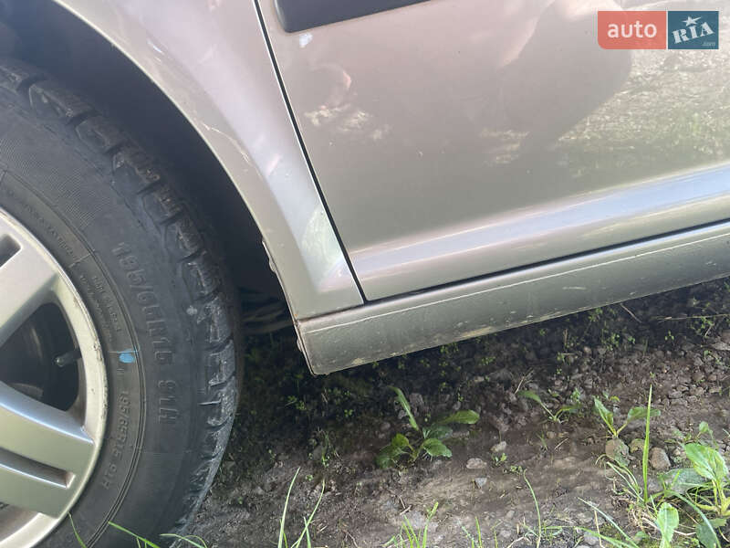 Хетчбек Volkswagen Golf 2002 в Кам'янець-Подільському