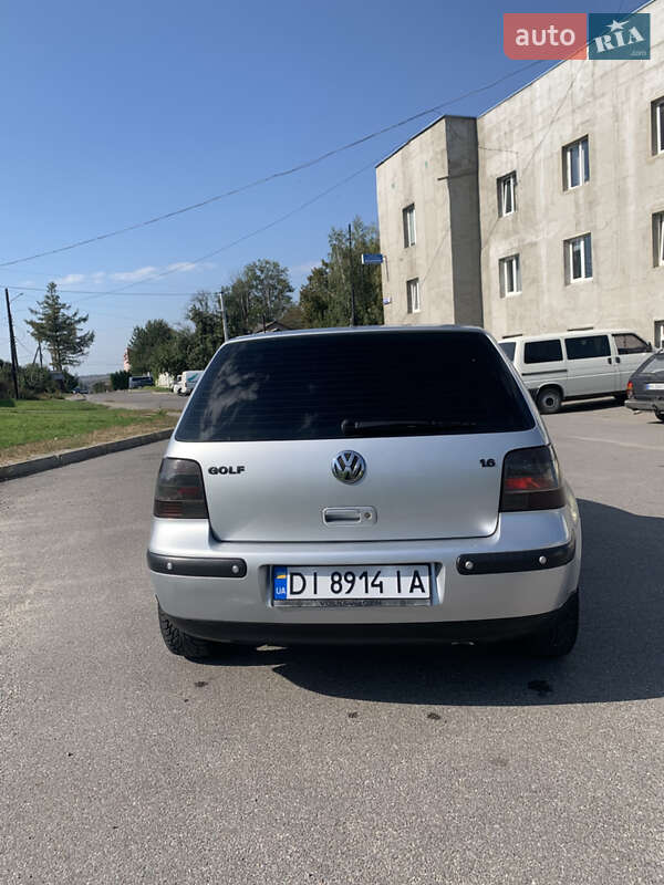 Хэтчбек Volkswagen Golf 2003 в Хмельницком